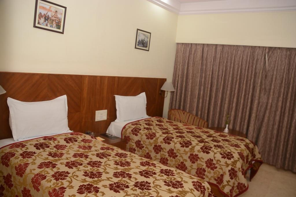 פאטנה Hotel Patliputra Ashok חדר תמונה